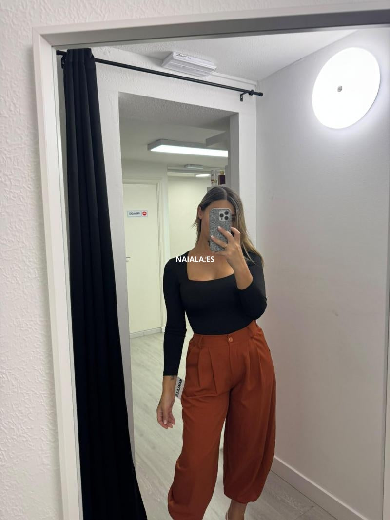 Pantalón botón puño